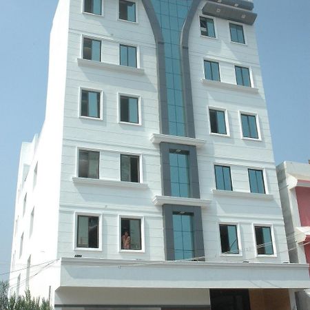 Hotel Mgr Пондичерри Экстерьер фото